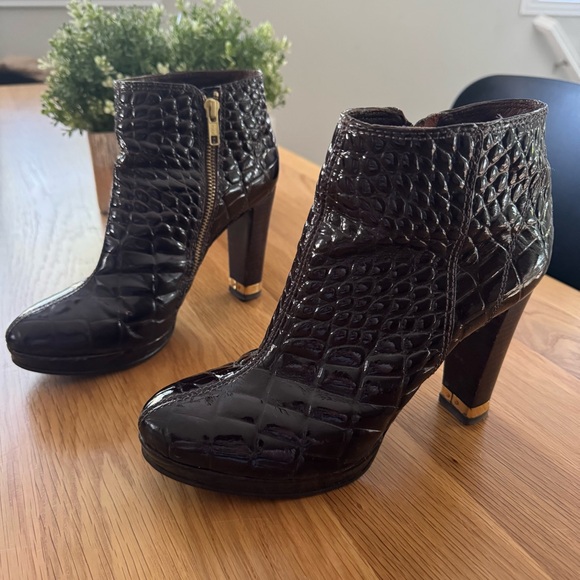 TORY BURCH ANKLE‎ BOOTS CROC EMBOSSED BROWN SZ 8
WOMEN'S PLATFORM LEATHER HEELS - Picture 1 of 11